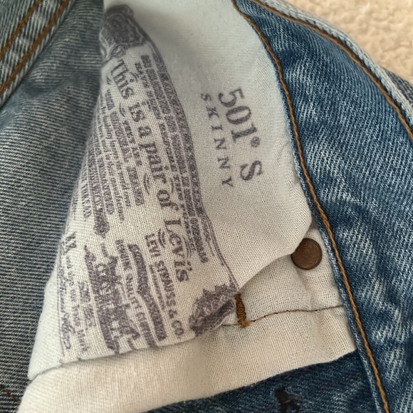 Levi’s 501’s jean shorts - Picture 5 of 8